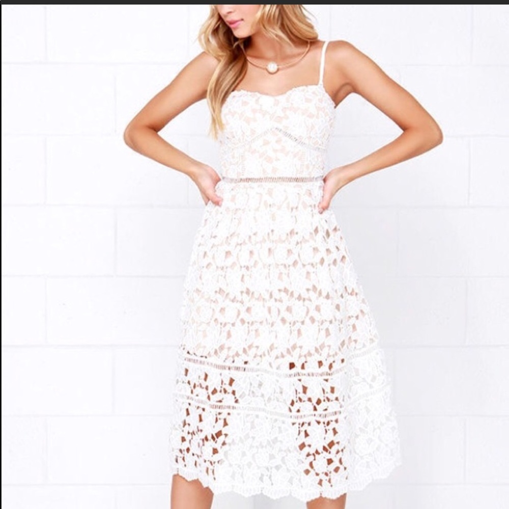 White Lace Lulu’s Dress